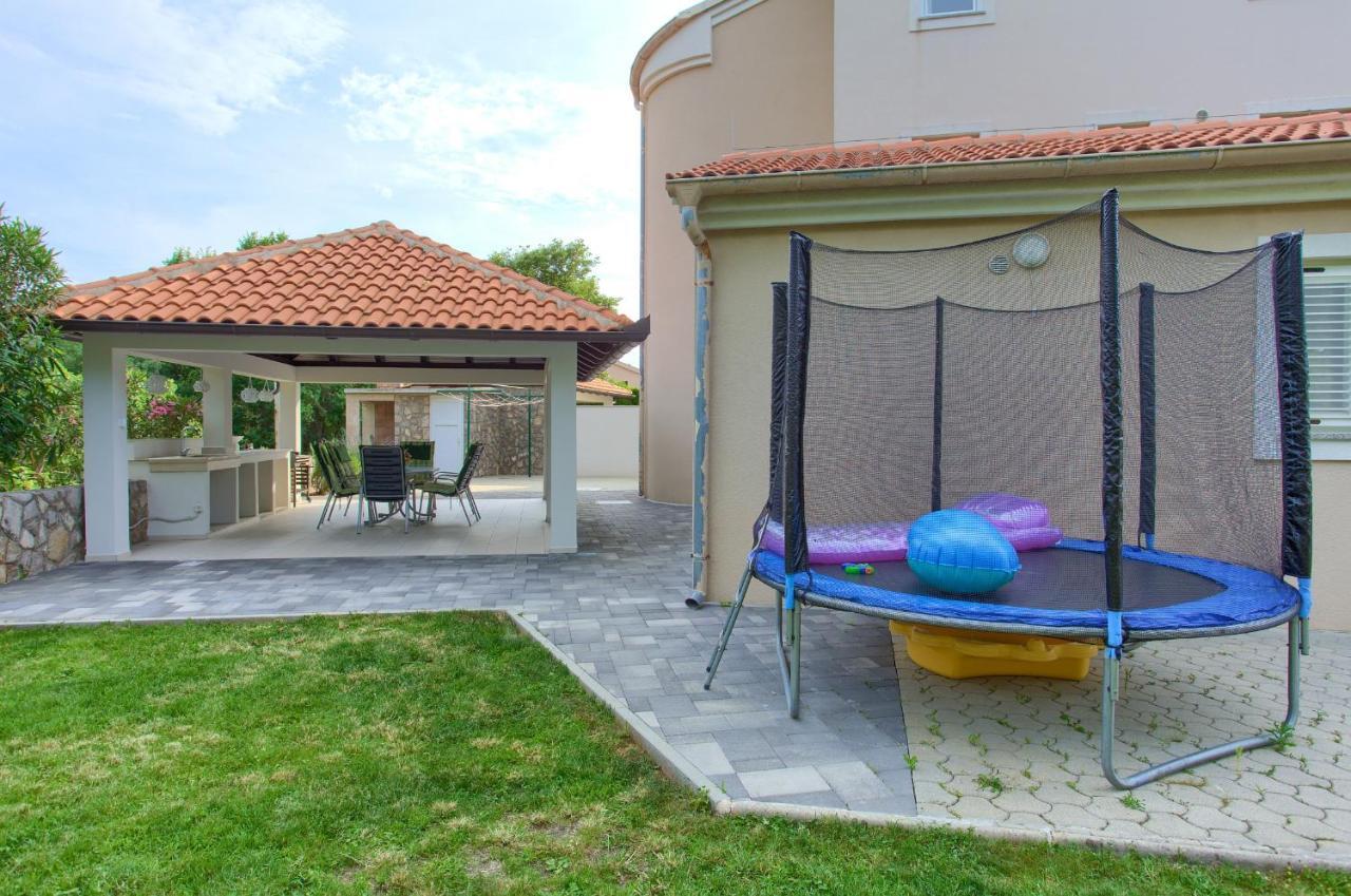 Apartments Ivica Krk Island Šilo Exterior foto